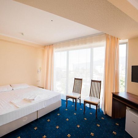 Hotel Evropa Gagra Exteriér fotografie