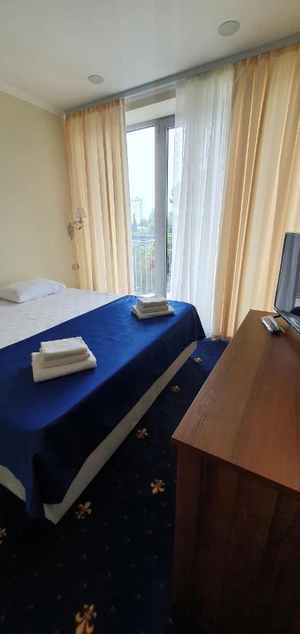 Hotel Evropa Gagra Exteriér fotografie