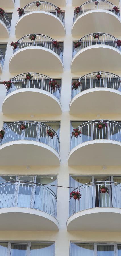 Hotel Evropa Gagra Exteriér fotografie