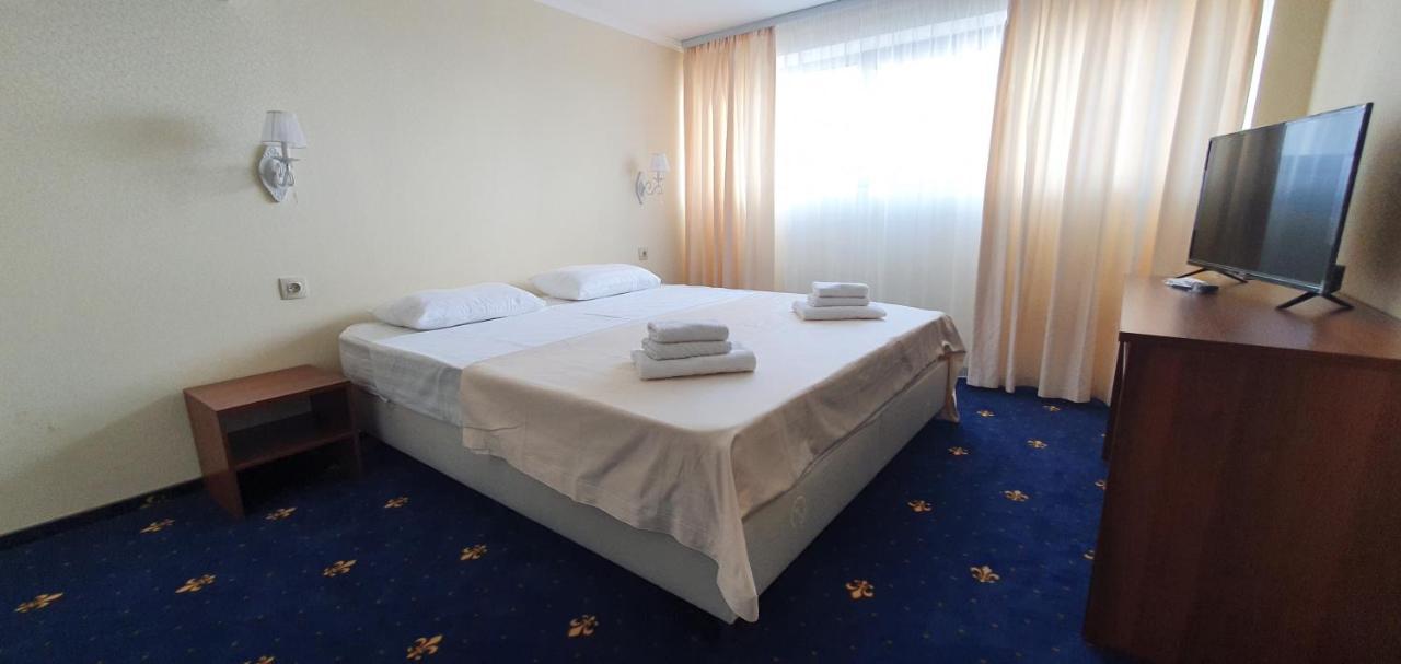 Hotel Evropa Gagra Exteriér fotografie