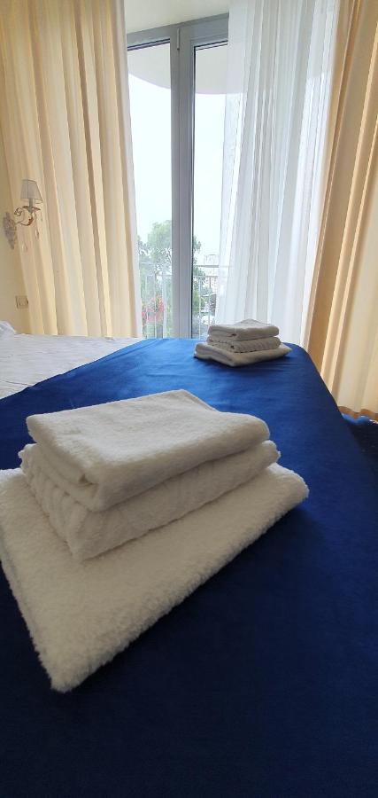 Hotel Evropa Gagra Exteriér fotografie