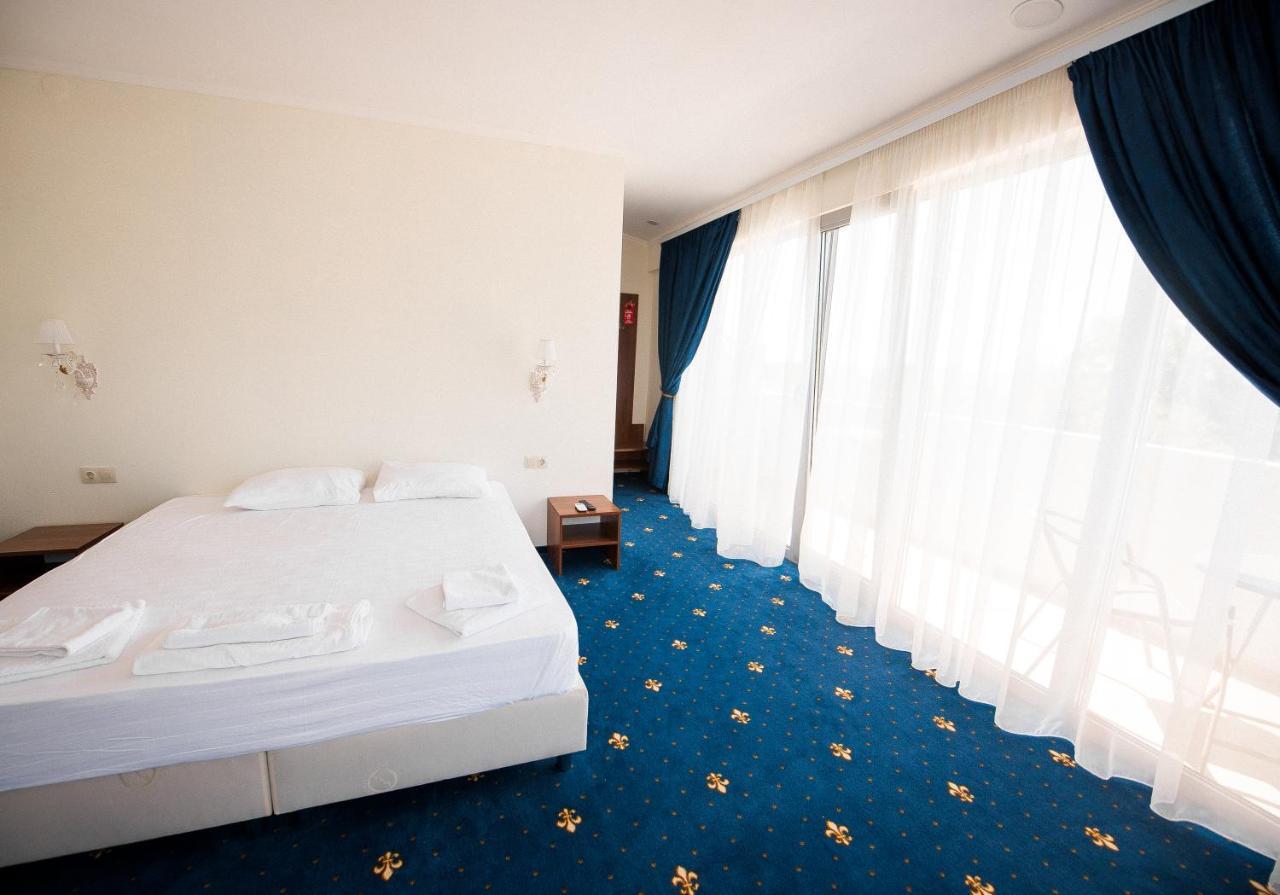 Hotel Evropa Gagra Exteriér fotografie