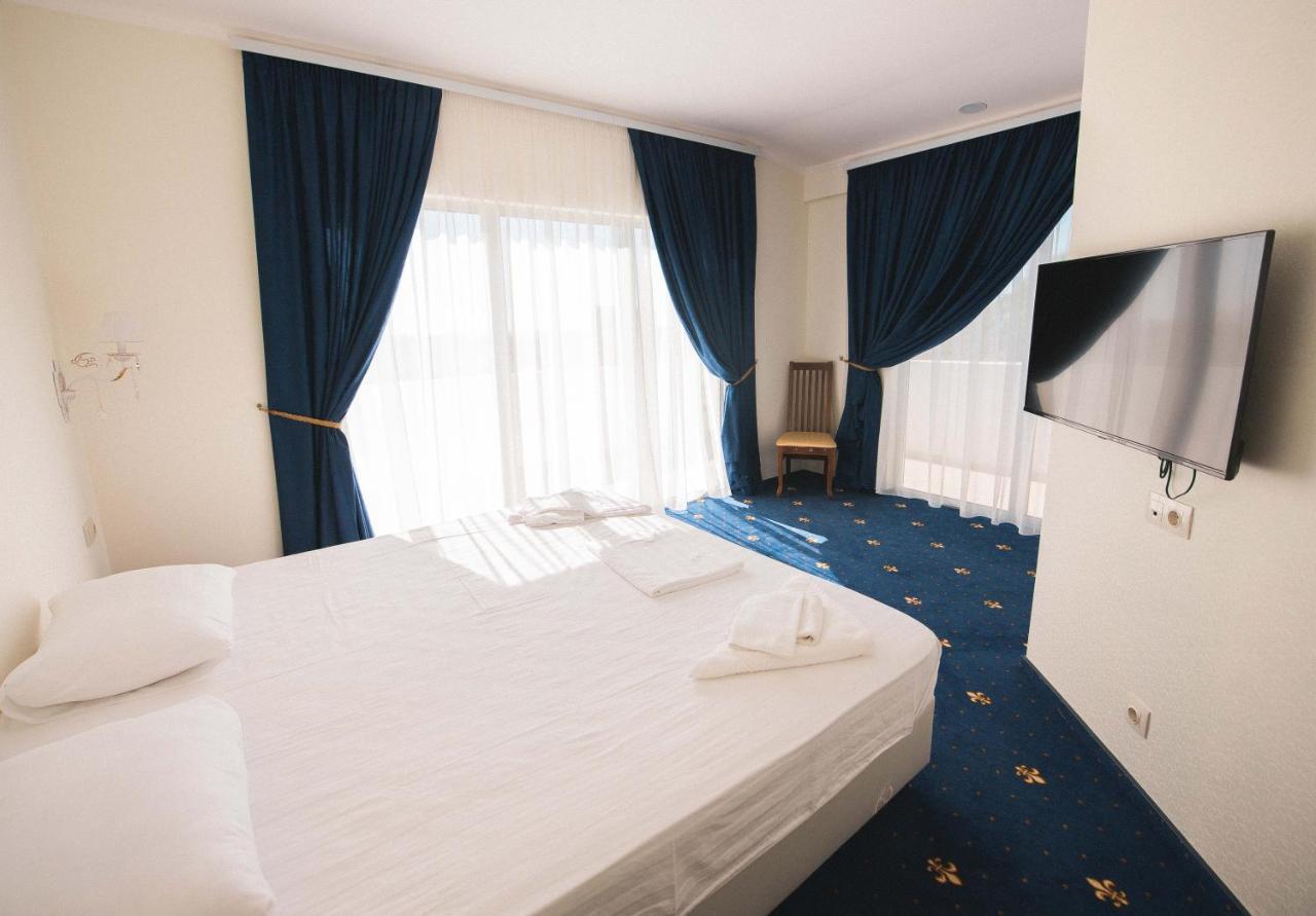 Hotel Evropa Gagra Exteriér fotografie