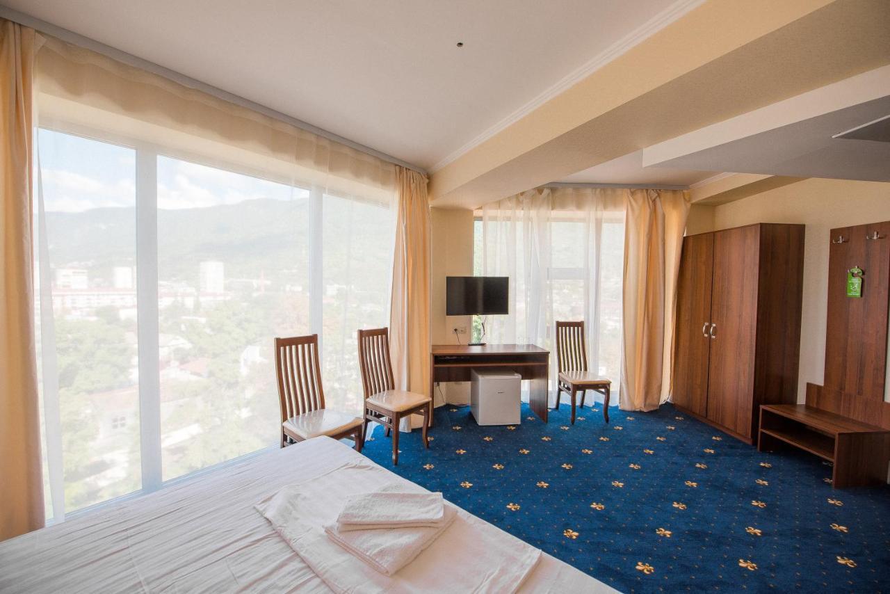 Hotel Evropa Gagra Exteriér fotografie